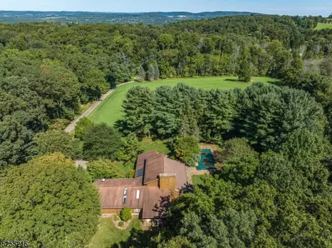 136 Upper Kingtown Rd, Franklin Twp, NJ 08867