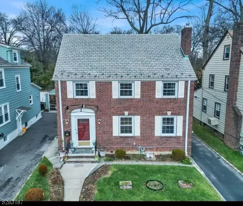 31 Decker Ave, Elizabeth, NJ 07208