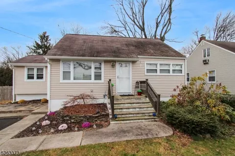 144 Oakmoor Ave, South Plainfield, NJ 07080