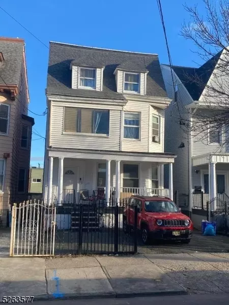 337 N 7th St, Newark, NJ 07107