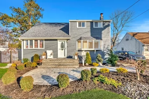 877 Pratt St, Rahway, NJ 07065
