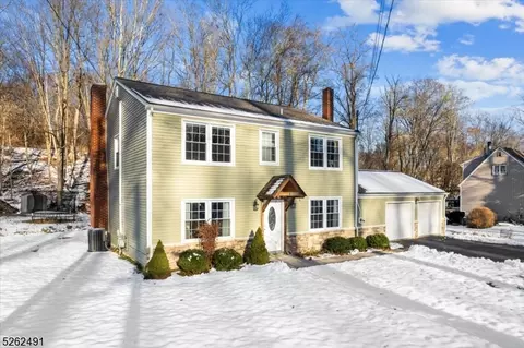 23 W Main St, High Bridge, NJ 08829