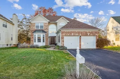 19 Jarman Pl, Bridgewater, NJ 08807