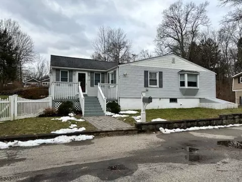 44 Ludlow St, Wharton, NJ 07885