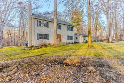308 Emmans Rd # A, Roxbury Township, NJ 07836