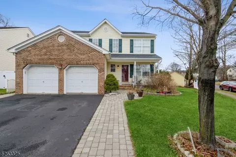 601 Grandview St, Middlesex, NJ 08846