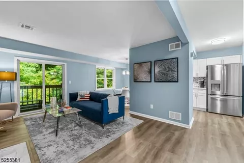 34 Loantaka Way #K, Madison, NJ 07940