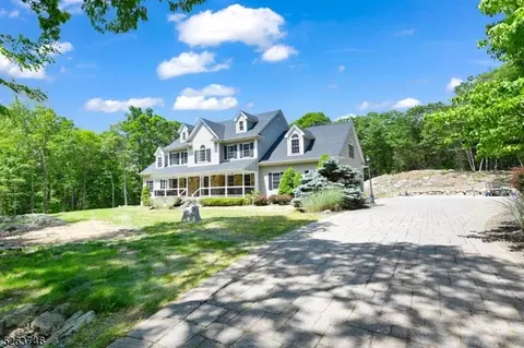 200 Rockburn Pass, West Milford, NJ 07480