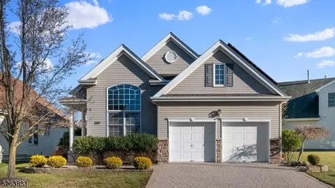 18 Constitution Way, Franklin Twp, NJ 08873