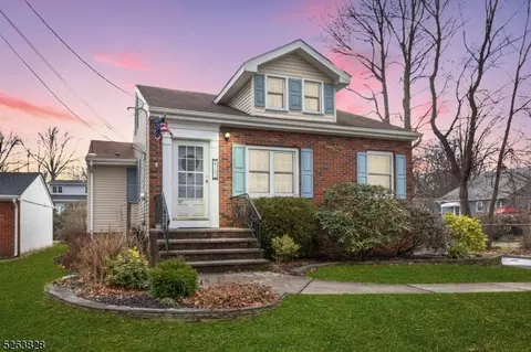 102 Hawthorne St, Cranford, NJ 07016