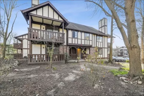 3603 Whittier Ct, Mahwah, NJ 07430