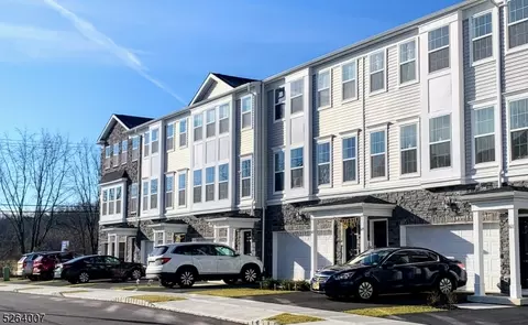 2203 Jamison Rd, Monroe Township, NJ 08831
