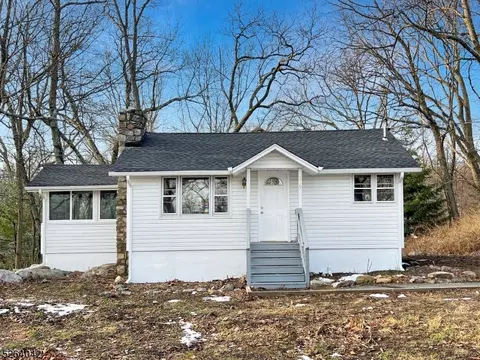 509 Muscoda Rd, Vernon Twp, NJ 07422