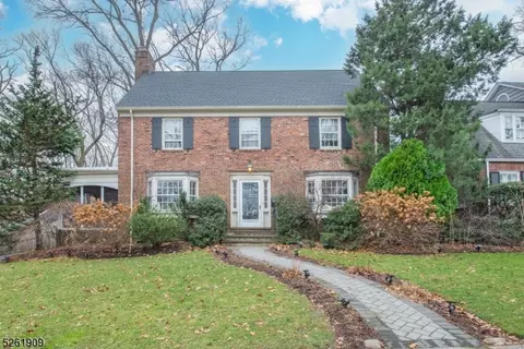 2 Cambridge Rd, Glen Ridge, NJ 07028