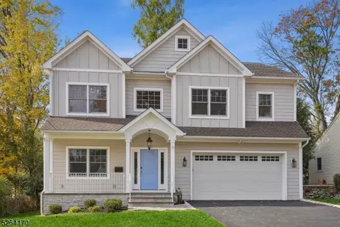 11 Deerfield Rd, Livingston, NJ 07039