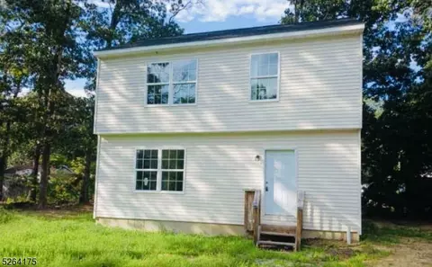 5417 Briarwood Dr, Millville, NJ 08332