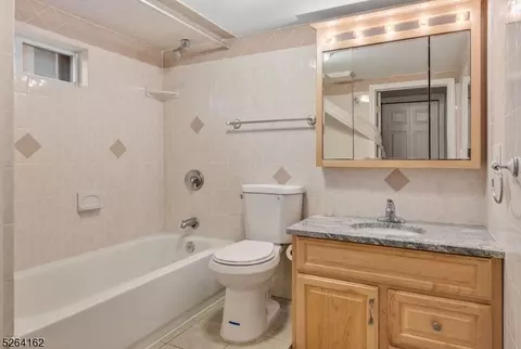 744 Myrna Rd, Paramus, NJ 07652 photo 26