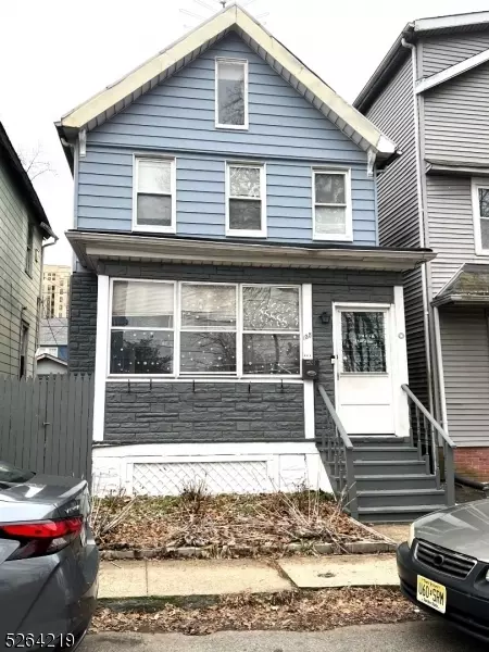 135 Lindsley Pl, East Orange, NJ 07018