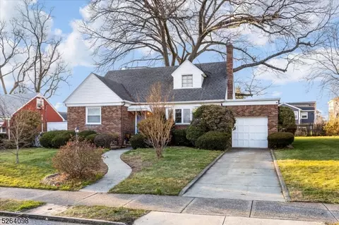 10 Garfield Ave, Passaic, NJ 07055