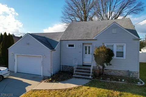 124 Harvard Rd, Linden, NJ 07036