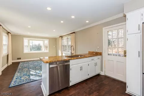 331 Tanager Way, Mountainside, NJ 07092 photo 9