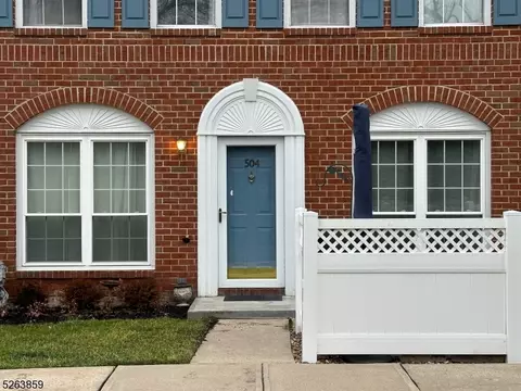 504 Red Crest Ln, Branchburg, NJ 08876