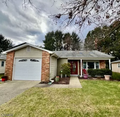 21 Abbey Rd, Brick Twp, NJ 08723