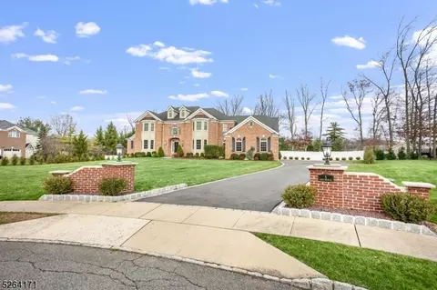 5 Mapleshade Dr, Hanover, NJ 07981 photo 3