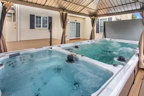 5 Mapleshade Dr, Hanover, NJ 07981 photo 42