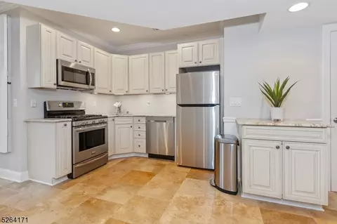 5 Mapleshade Dr, Hanover, NJ 07981 photo 38