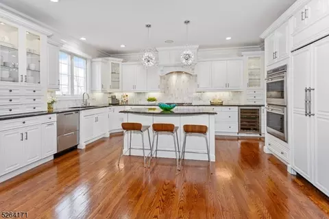 5 Mapleshade Dr, Hanover, NJ 07981 photo 13