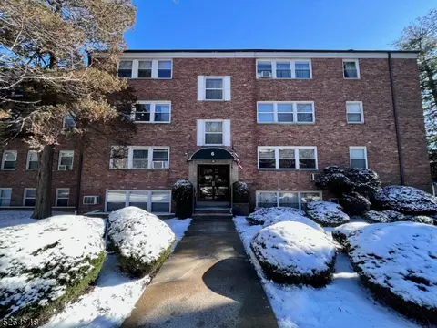 6 Hillside Ave #3E, Nutley, NJ 07110