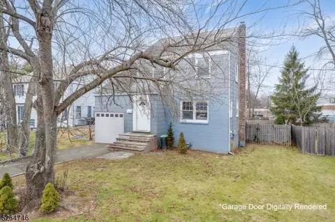 5 Briar Cliff Rd, Livingston, NJ 07039