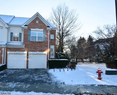 346 Winthrop Dr, Nutley, NJ 07110