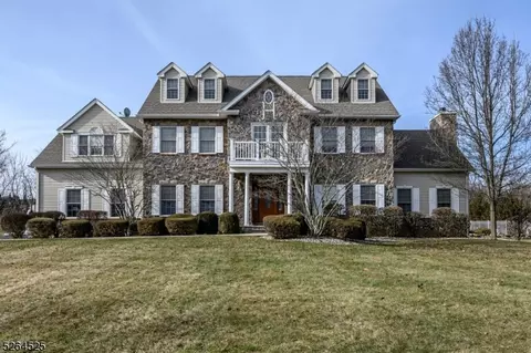36 Shurts Rd, Hampton, NJ 08827
