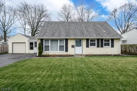 33 Lake Ave, Colonia, NJ 07067