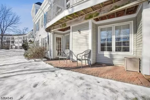 163 Terrace Dr, Chatham Twp, NJ 07928