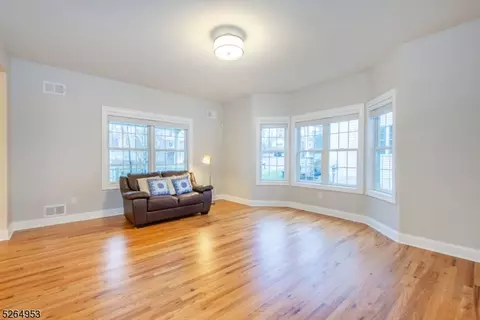 6 Dehart Ct, Wayne, NJ 07470 photo 9