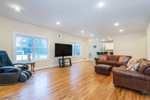 6 Dehart Ct, Wayne, NJ 07470 photo 7