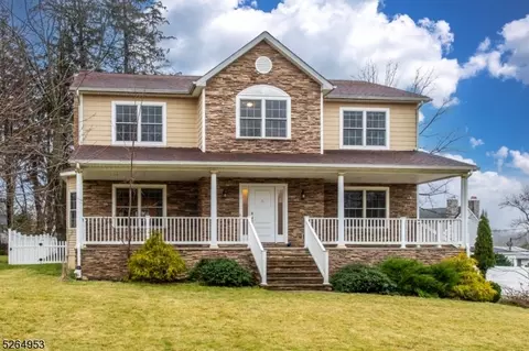 6 Dehart Ct, Wayne, NJ 07470