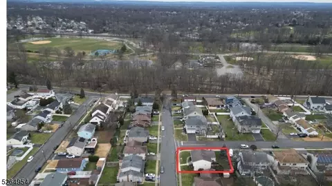 34 S Cliff Rd, Woodbridge Twp, NJ 07067