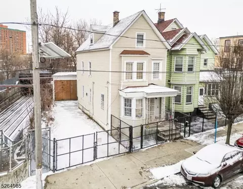 153-155 N 5th St, Newark, NJ 07107