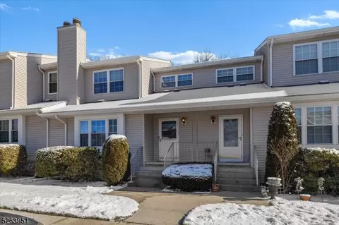 161 Carson Ct, Somerset, NJ 08873