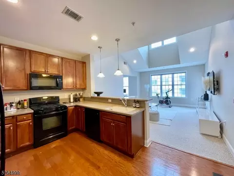 8416 Sanctuary Blvd #8416, Riverdale, NJ 07457