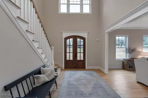 32 Coppergate Dr, Basking Ridge, NJ 07920 photo 2