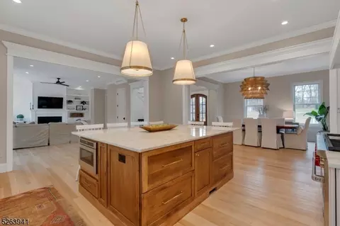 32 Coppergate Dr, Basking Ridge, NJ 07920 photo 9