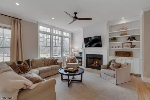 32 Coppergate Dr, Basking Ridge, NJ 07920 photo 14