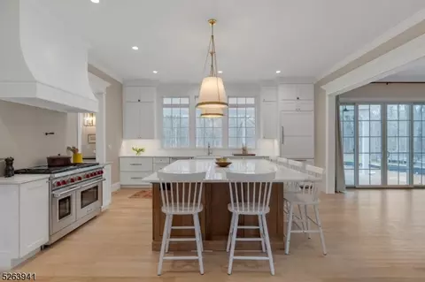 32 Coppergate Dr, Basking Ridge, NJ 07920 photo 6