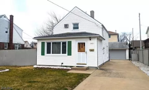 243 Pulaski Ave, Wallington, NJ 07057