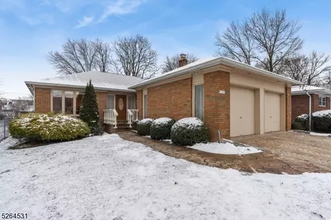 1103 Georgian Dr, Linden, NJ 07036